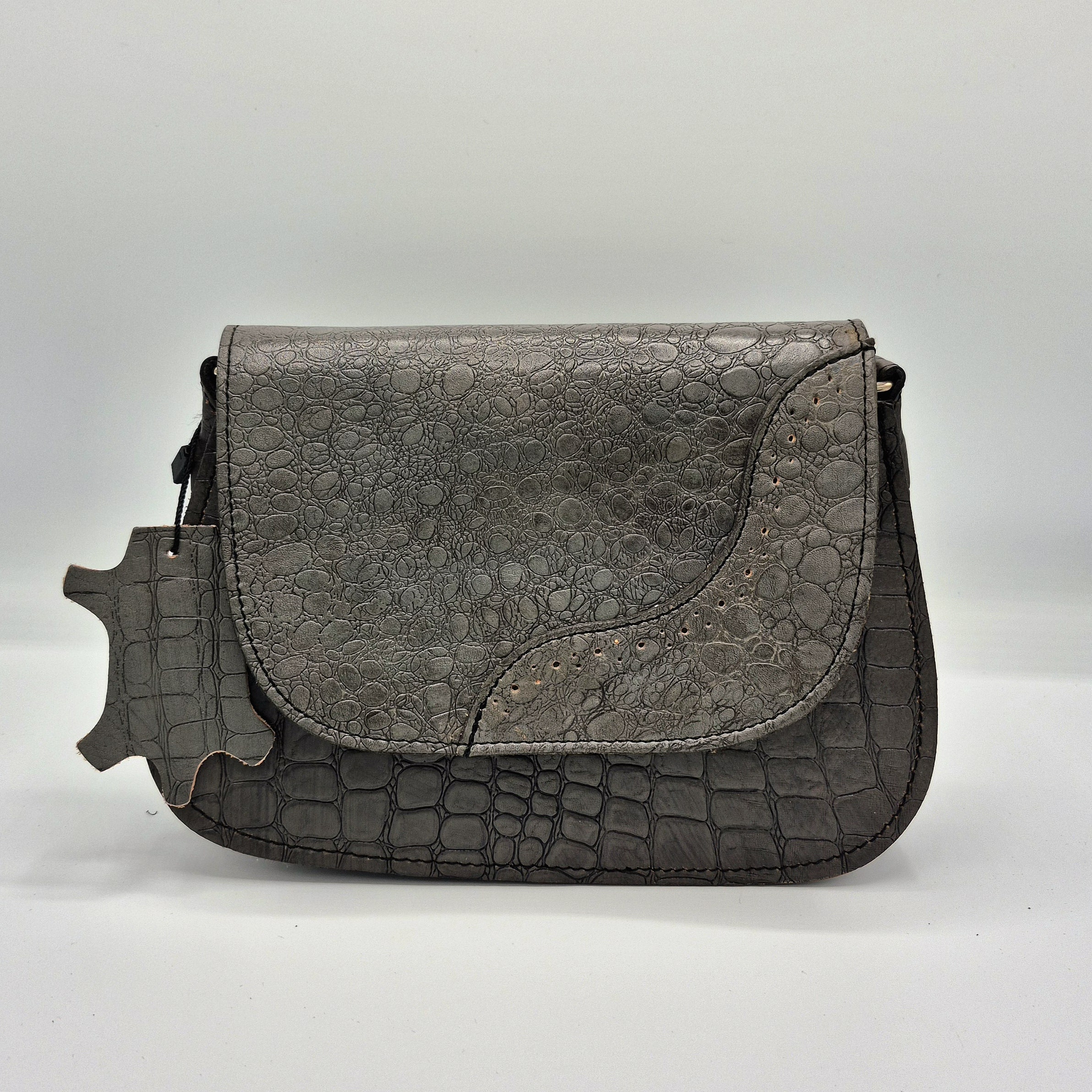 کیف زنانه چرم طبیعی مدل رایا